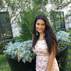 Meet your Posher, Pardis